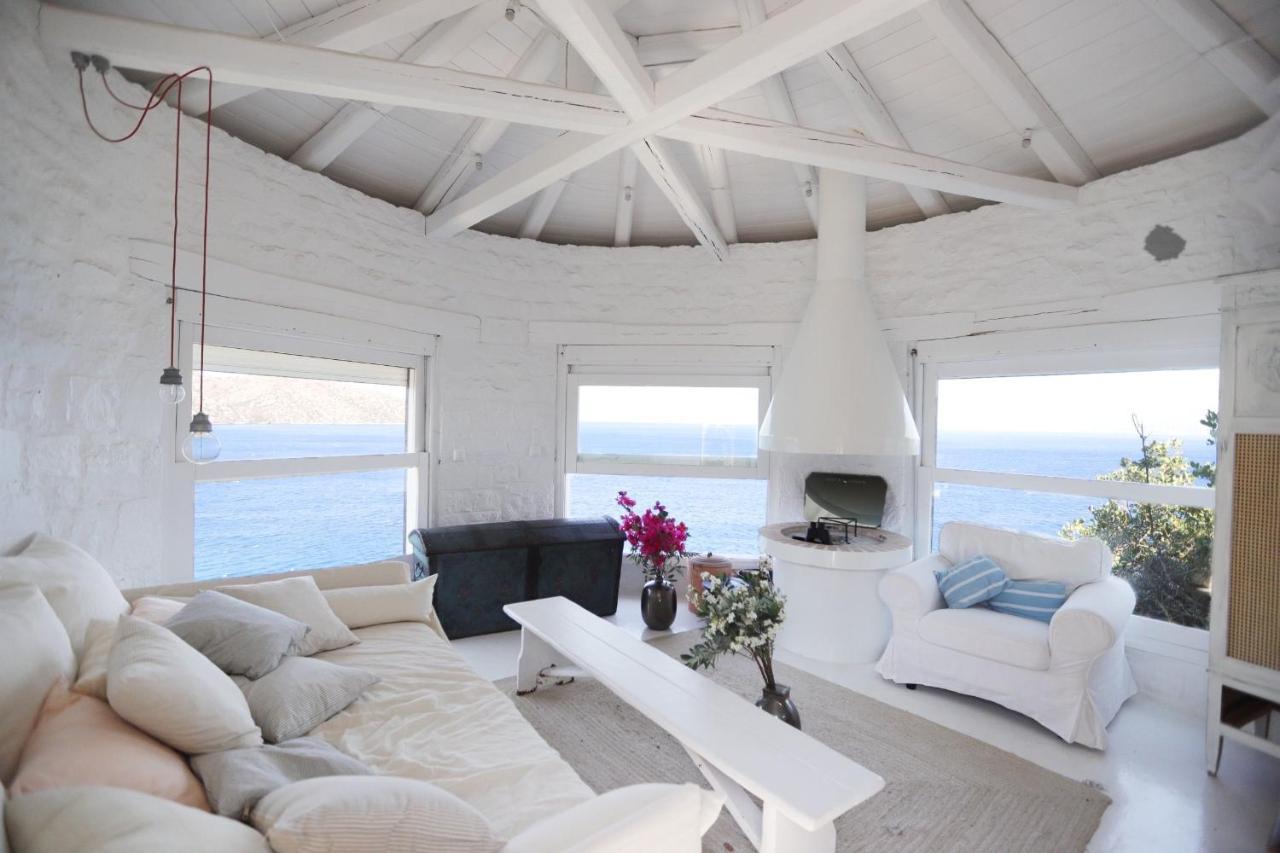 Villa Aiolos: Above The Sea, Within Agios Nikolaos Exterior photo