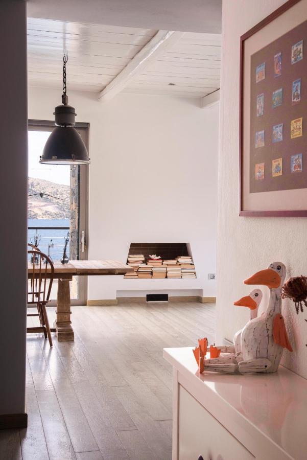 Villa Aiolos: Above The Sea, Within Agios Nikolaos Exterior photo