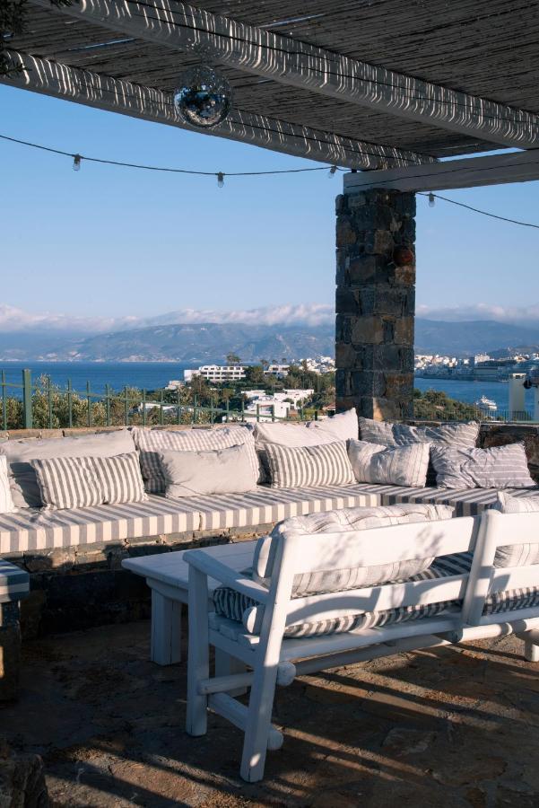 Villa Aiolos: Above The Sea, Within Agios Nikolaos Exterior photo