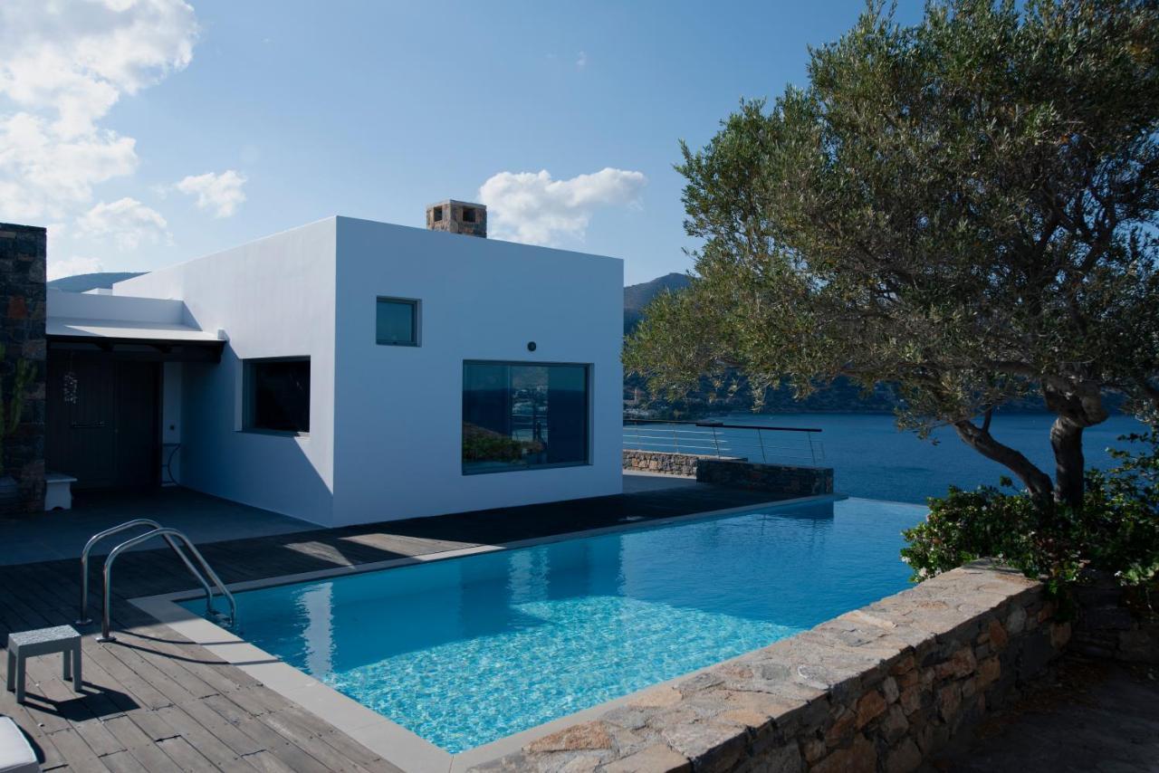 Villa Aiolos: Above The Sea, Within Agios Nikolaos Exterior photo